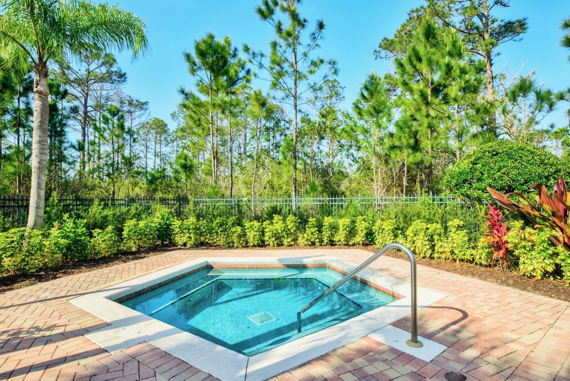 Stunning 2Br Condo With Hot Tub And Pool, Near Disney! Orlando Exteriér fotografie